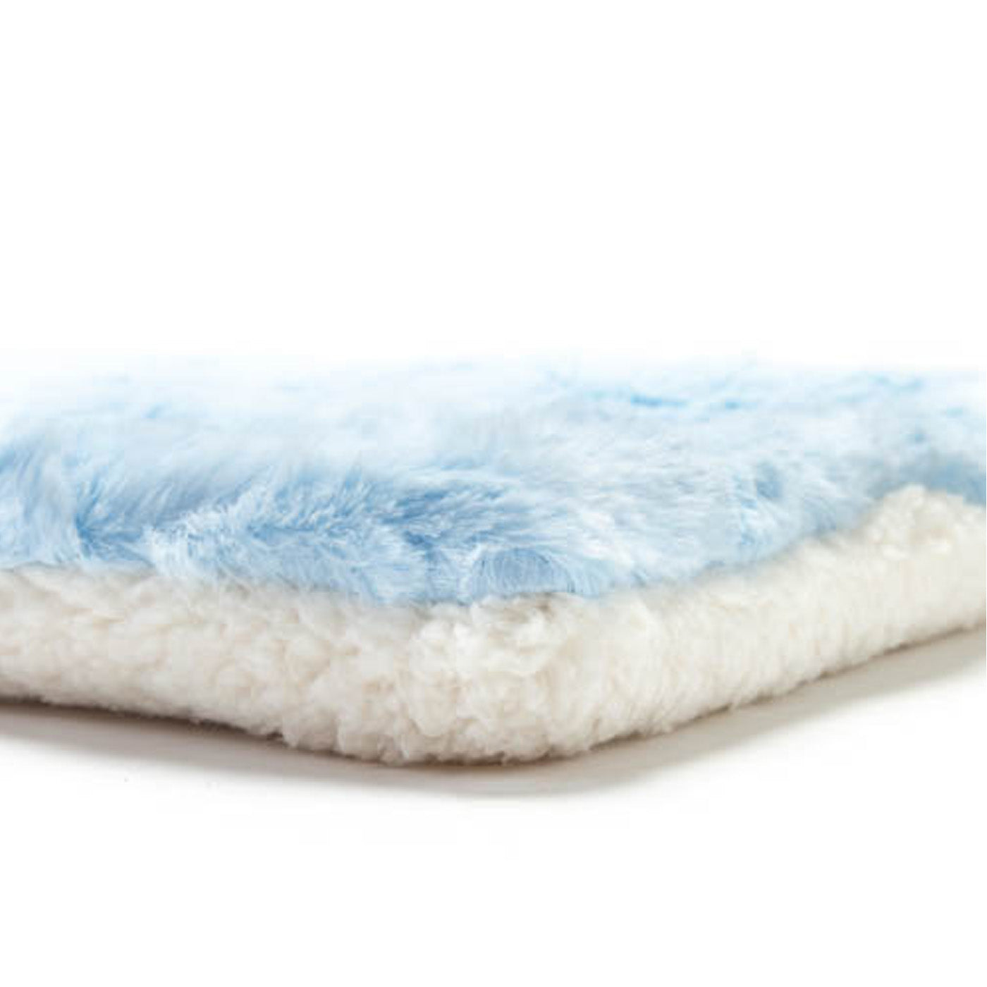 BABY BLUE FUR MAT