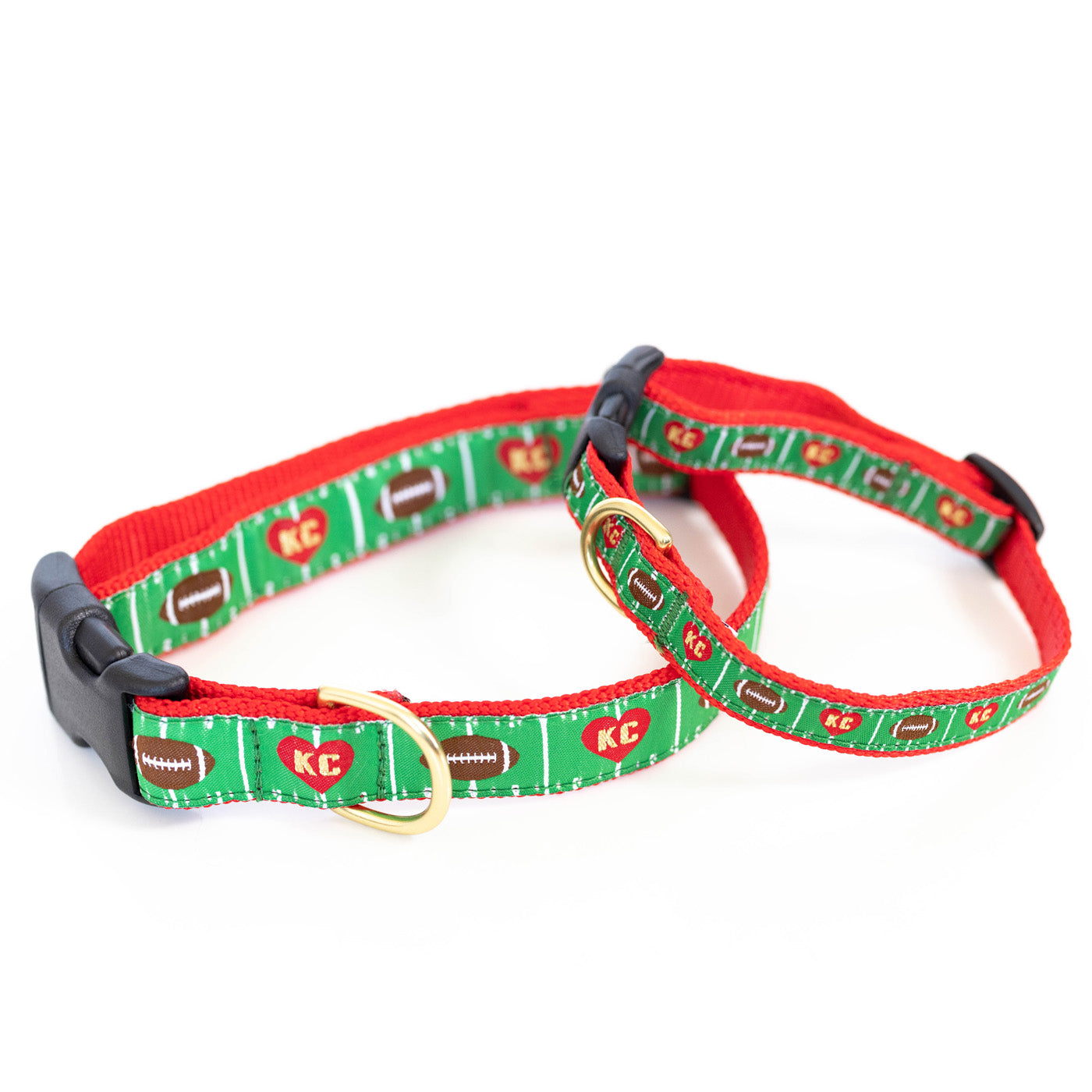 KC Chiefs dog collar . Green and red with footballs and heart KCs . Various sizes